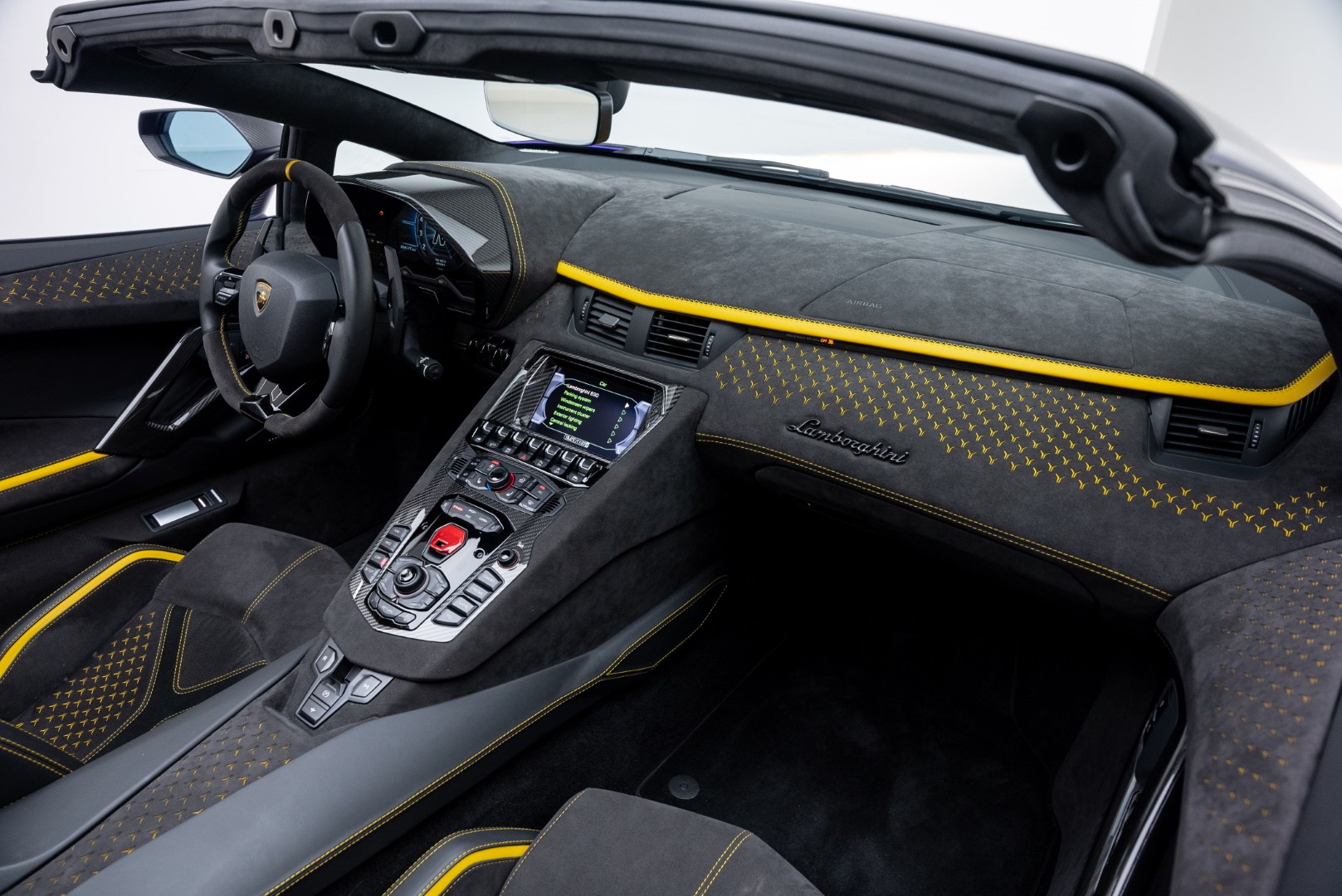 2022 LAMBORGHINI AVENTADOR ULTIMAE 01 OF 250. FULL CARBON